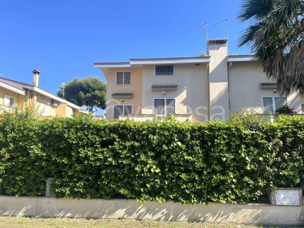 casa indipendente in vendita a Fiumicino in zona Fregene