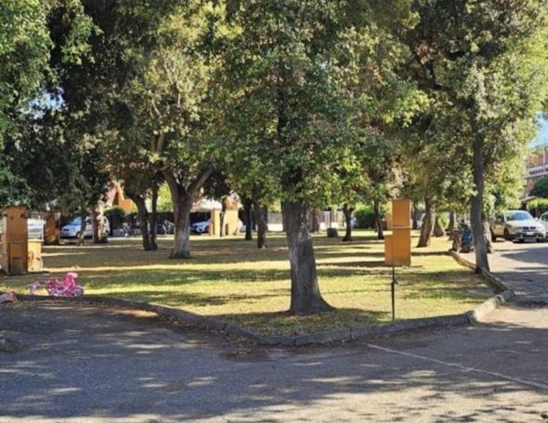 casa indipendente in vendita a Fiumicino in zona Fregene