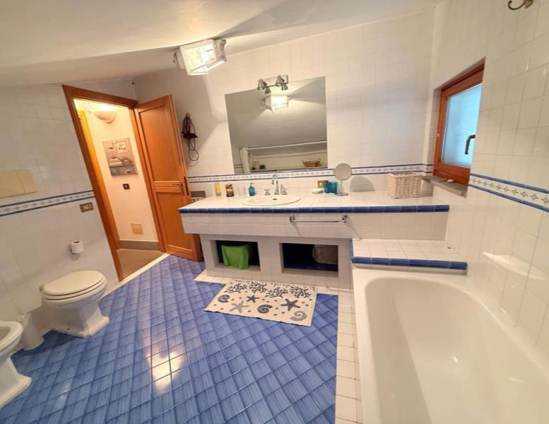 casa indipendente in vendita a Fiumicino in zona Fregene