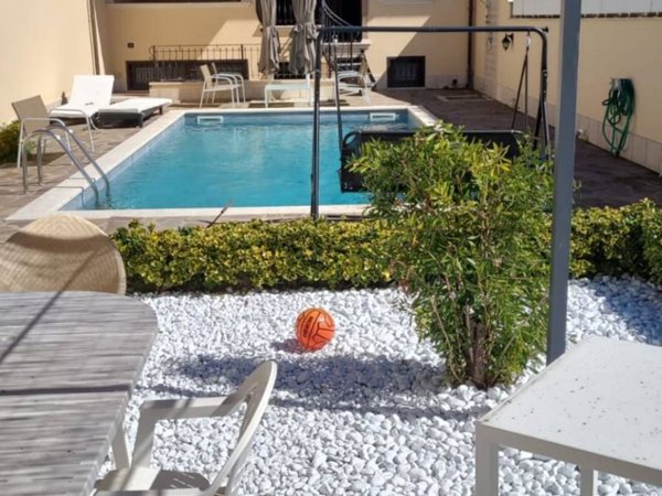 casa indipendente in vendita a Fiumicino in zona Fregene