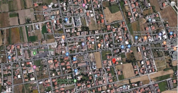 casa indipendente in vendita a Fiumicino in zona Isola Sacra