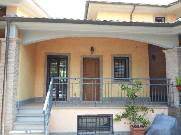 casa indipendente in vendita a Fiumicino in zona Aranova