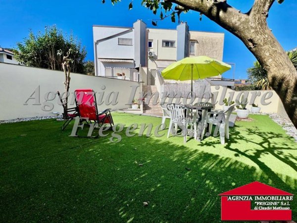 casa indipendente in vendita a Fiumicino in zona Fregene