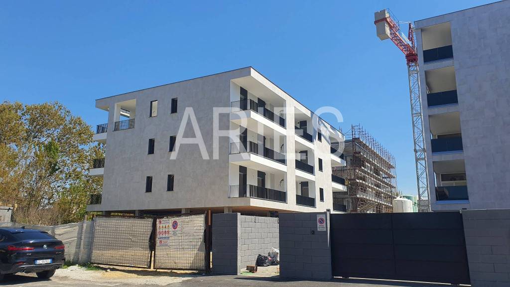 appartamento in vendita a Fiumicino in zona Isola Sacra