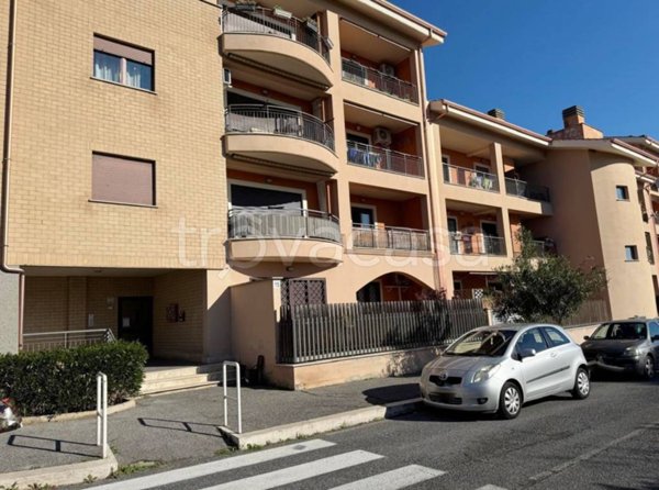 appartamento in vendita a Fiumicino in zona Palidoro