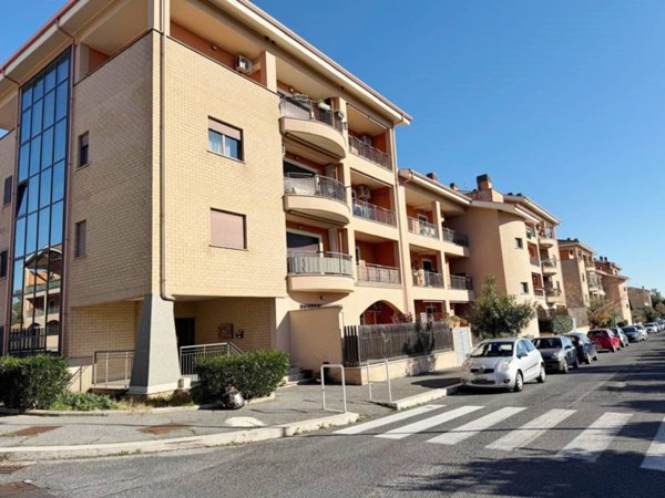 appartamento in vendita a Fiumicino in zona Palidoro