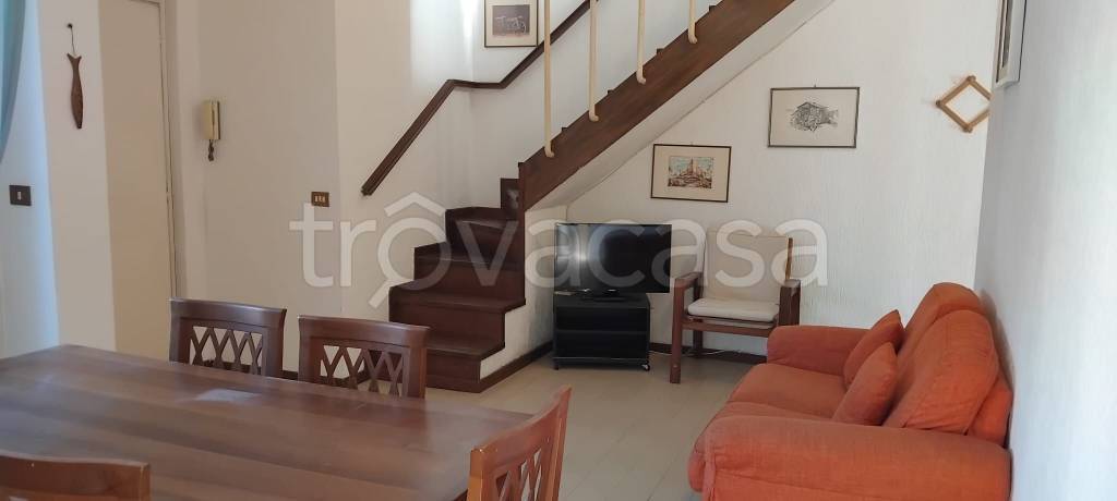 casa indipendente in vendita a Fiumicino in zona Fregene
