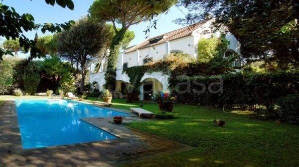 casa indipendente in vendita a Fiumicino in zona Fregene