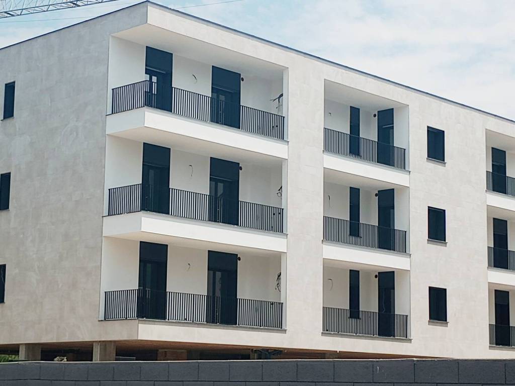 appartamento in vendita a Fiumicino in zona Isola Sacra