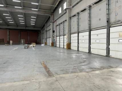 locale commerciale in vendita a Fiumicino in zona Fregene