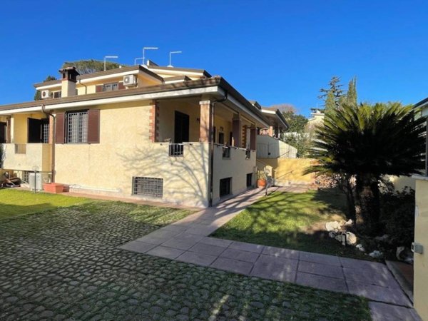 casa indipendente in vendita a Fiumicino in zona Aranova
