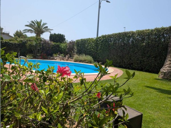 casa indipendente in vendita a Fiumicino in zona Fregene