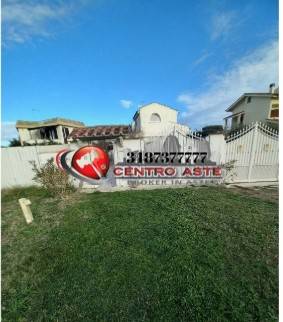 casa indipendente in vendita a Fiumicino in zona Fregene