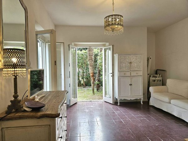 casa indipendente in vendita a Fiumicino in zona Fregene