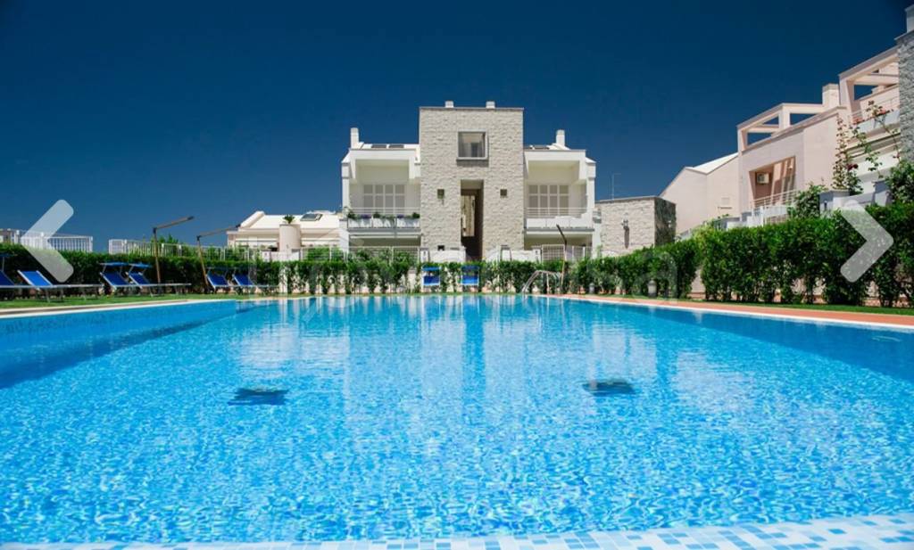 appartamento in vendita a Fiumicino in zona Fregene