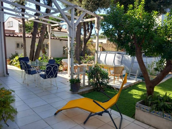casa indipendente in vendita a Fiumicino in zona Maccarese