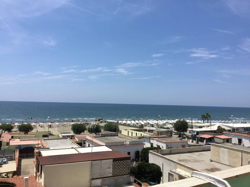 appartamento in vendita a Fiumicino in zona Palidoro