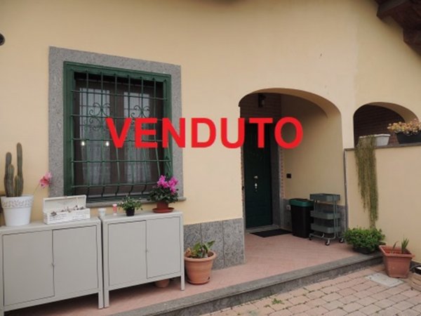 casa indipendente in vendita a Fiumicino in zona Isola Sacra
