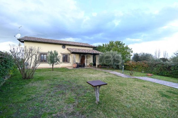 casa indipendente in vendita a Fiumicino in zona Tragliata