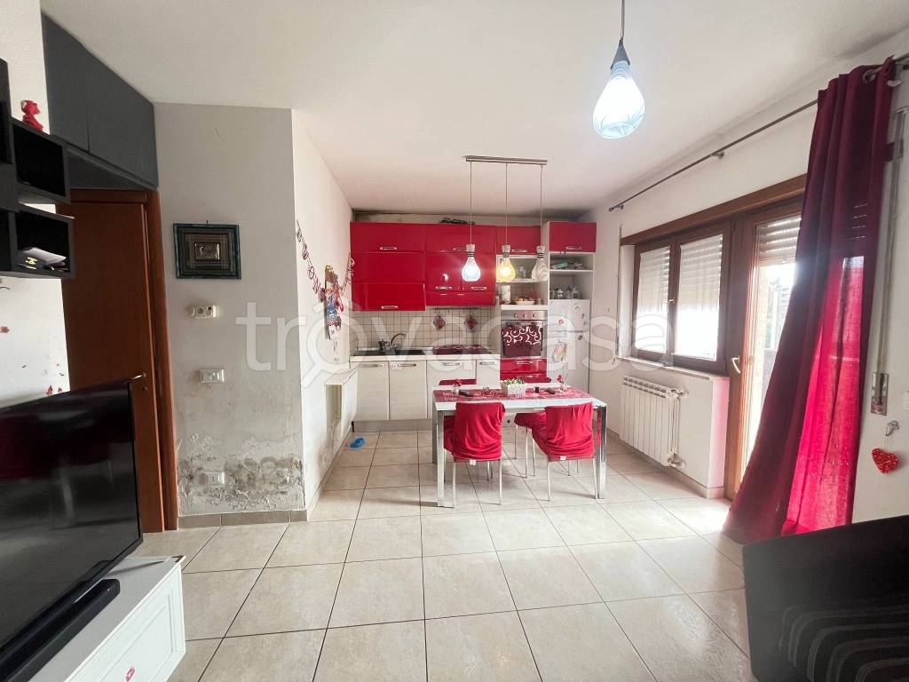 appartamento in vendita a Fiumicino in zona Isola Sacra