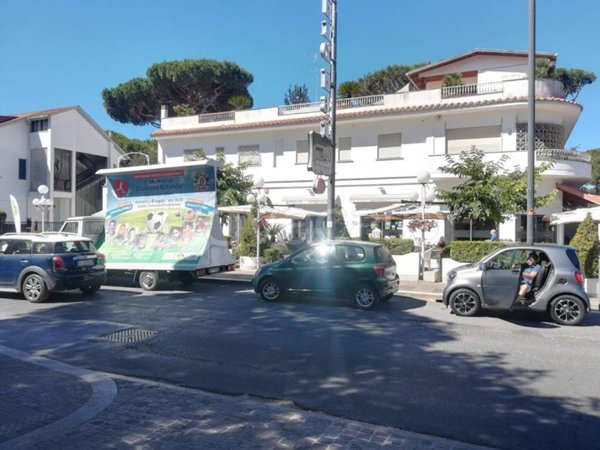 quadrivano in vendita a Fiumicino in zona Fregene