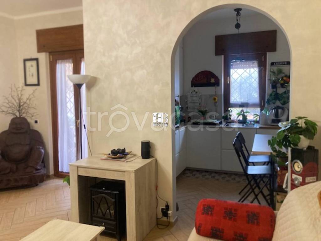 appartamento in vendita a Fiumicino in zona Isola Sacra