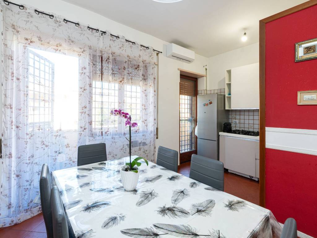 appartamento in vendita a Fiumicino in zona Isola Sacra