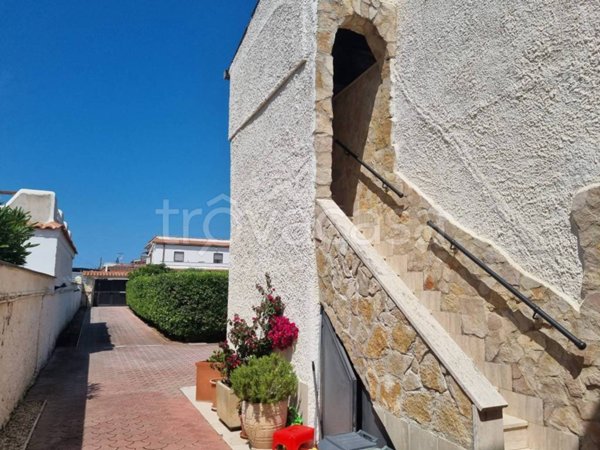 casa indipendente in vendita a Fiumicino in zona Focene