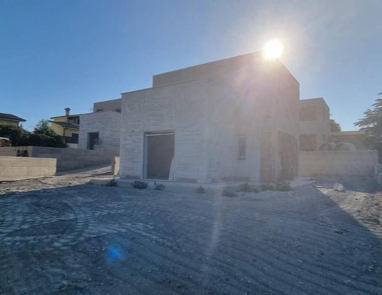 casa indipendente in vendita a Fiumicino in zona Aranova