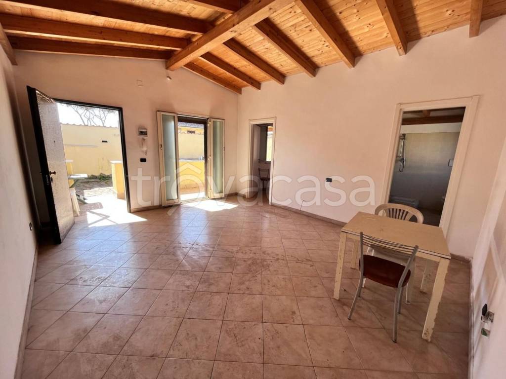 casa indipendente in vendita a Fiumicino in zona Focene