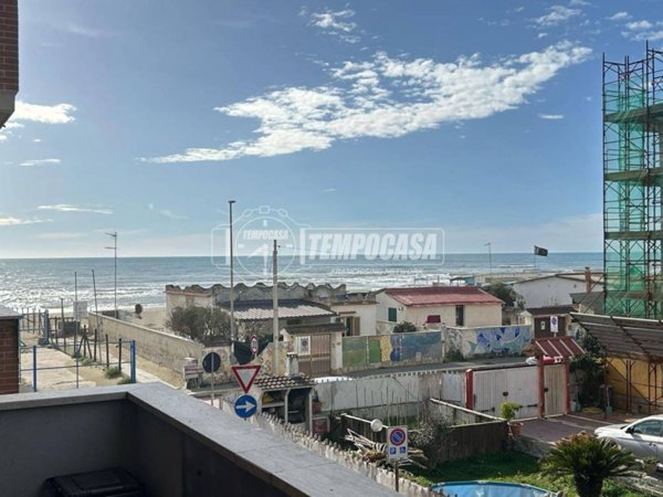 appartamento in vendita a Fiumicino in zona Palidoro