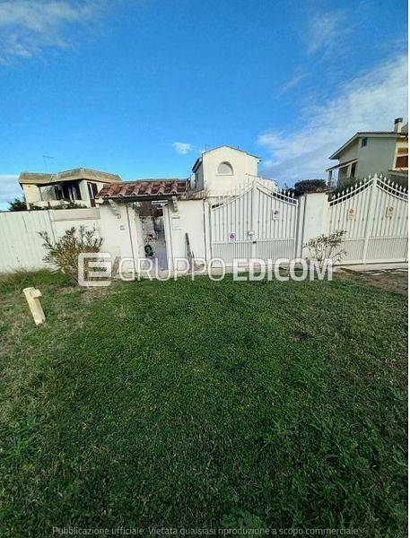 appartamento in vendita a Fiumicino in zona Fregene
