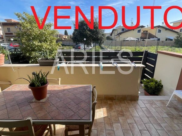 appartamento in vendita a Fiumicino in zona Isola Sacra