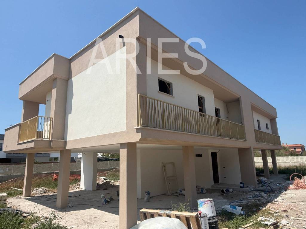 casa indipendente in vendita a Fiumicino