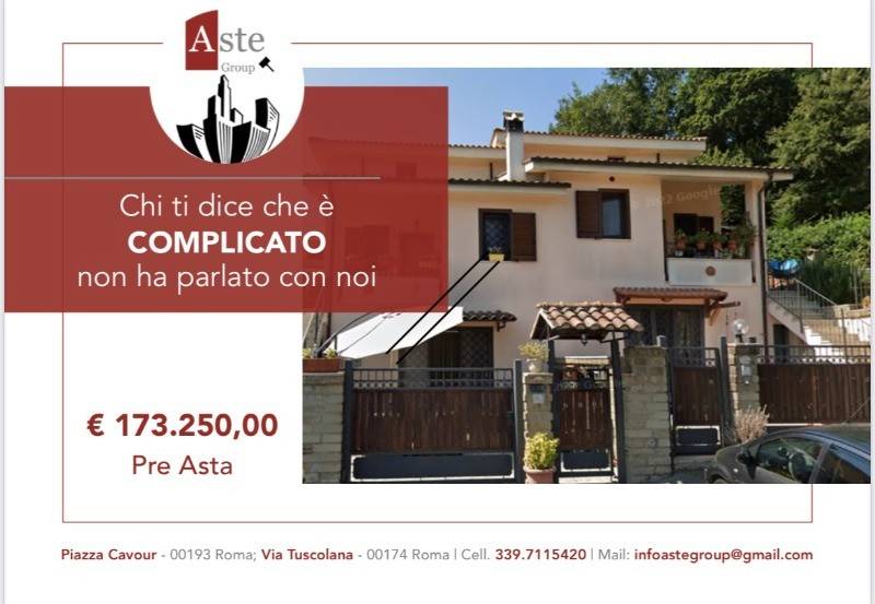 casa indipendente in vendita a Fiumicino