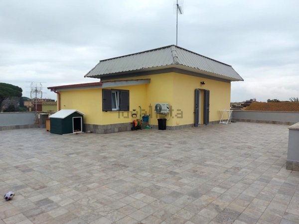 appartamento in vendita a Fiumicino in zona Isola Sacra