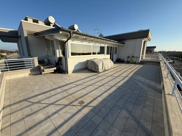 appartamento in vendita a Fiumicino in zona Aranova