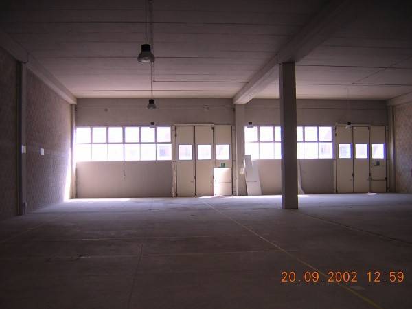 locale commerciale in affitto a Fiumicino