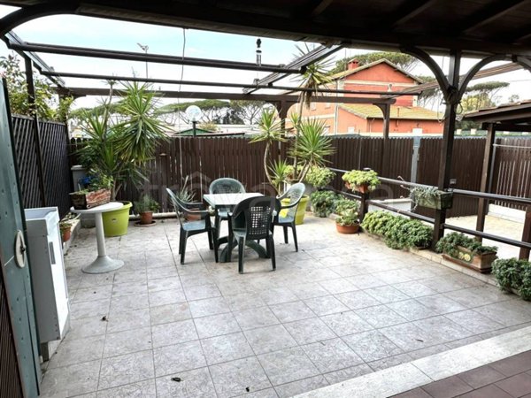 casa indipendente in vendita a Fiumicino in zona Maccarese