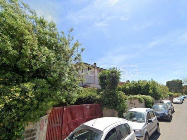 casa indipendente in vendita a Fiumicino in zona Fregene