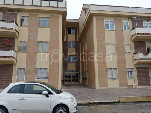 appartamento in vendita a Fiumicino in zona Passo Oscuro