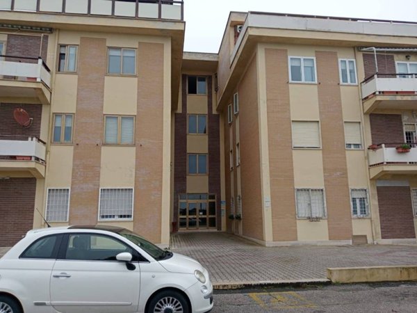 appartamento in vendita a Fiumicino in zona Passo Oscuro