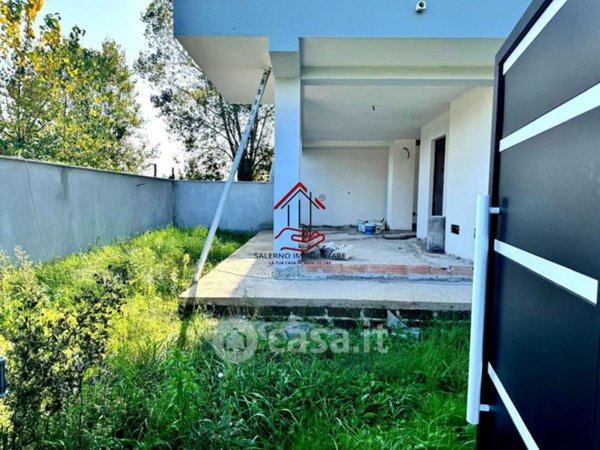 casa indipendente in vendita a Fiumicino in zona Isola Sacra