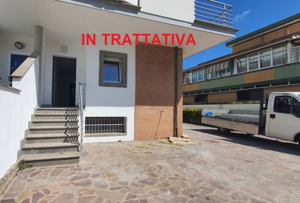 appartamento in vendita a Fiumicino in zona Isola Sacra