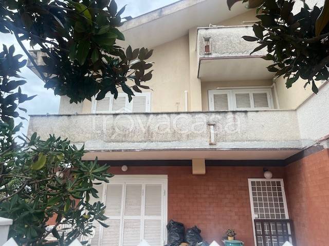 casa indipendente in vendita a Fiumicino in zona Fregene