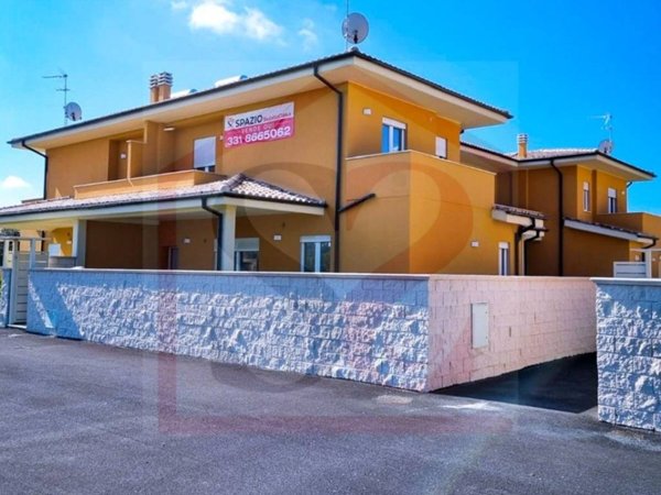 casa indipendente in vendita a Fiumicino in zona Palidoro