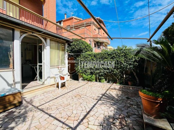 appartamento in vendita a Fiumicino in zona Palidoro