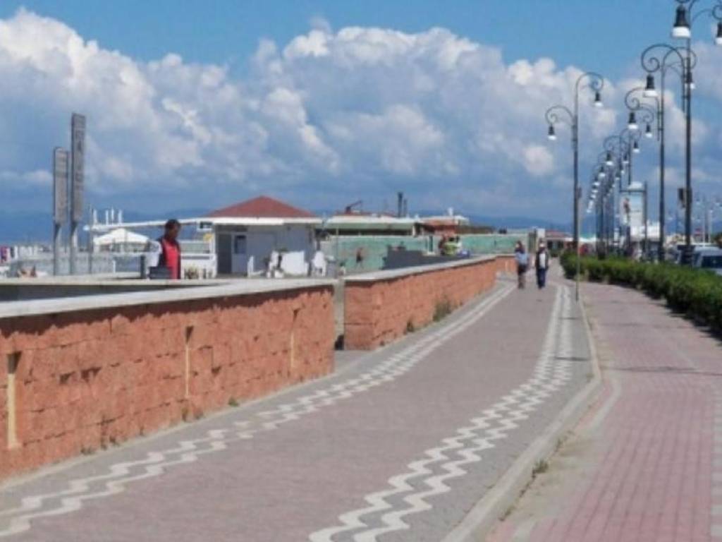 appartamento in vendita a Fiumicino in zona Isola Sacra