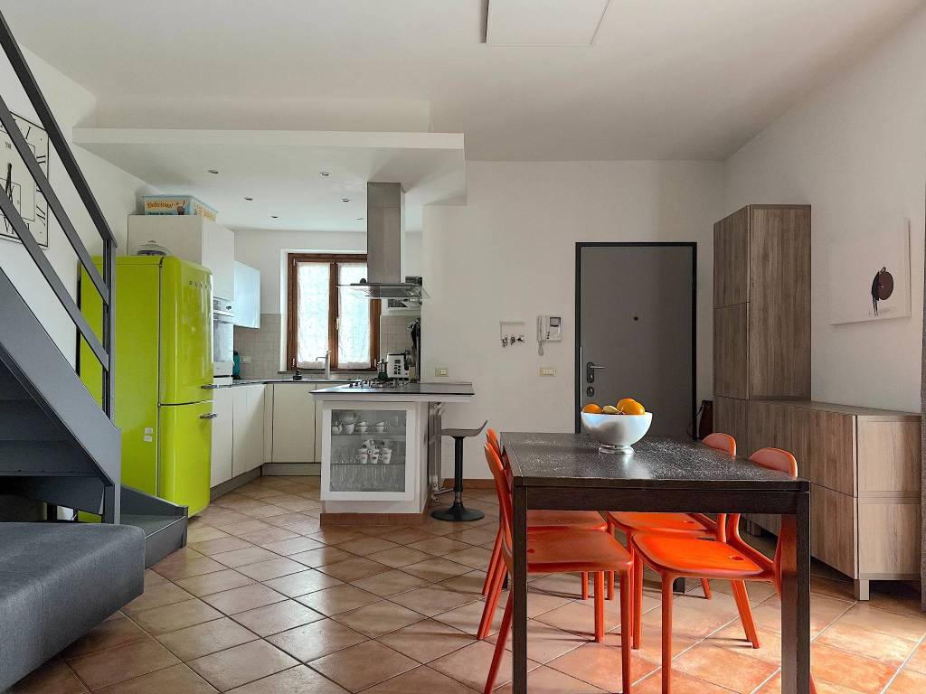casa indipendente in vendita a Fiumicino in zona Isola Sacra