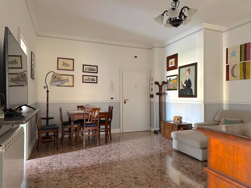 appartamento in vendita a Fiumicino in zona Isola Sacra